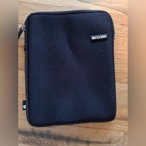 Incase Midnight Black Tablet Sleeve